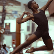Bailarino de favela em BH é convidado para integrar grupo de balé clássico dos EUA