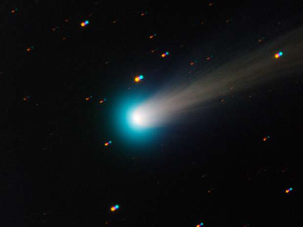 [Imagem: cometa-ison-brilho-eso-div.jpg]