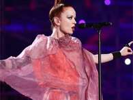 'The World is Not Enough' fue el tema que David Arnold y Don Black escribieron para que Garbage lo interpretase en el filme homónimo protagonizado por Pierce Brosnan. Foto: Getty Images