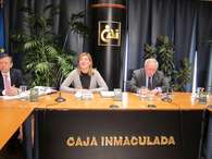 Arturo Ansón, María González y Guillermo Fatás Foto: EUROPA PRESS