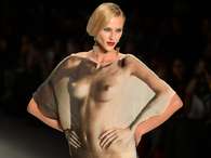 Moda de temporada: las propuestas más estrafalarias Foto: Vanderlei Almeida / AFP