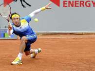 Juan Mónaco al avanzar a la semifinal en el torneo de Düsseldorf . Foto: EFE