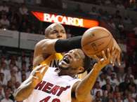 Miami y San Antonio se juegan el título al mejor de siete partidos. Una de las sorpresas de los Heat es Udonis Haslem Foto: Getty Images