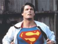 FOTOS: Famosos que intentaron ponerse la capa de Superman. Foto: IMDB /  Getty