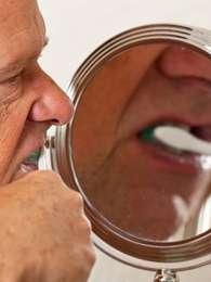 Es necesario mantener una buena higiene dental para minimizar el riesgo de problemas cardíacos. Foto: Shutterstock