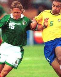 Goleadores de México ante  Brasil en partidos oficiales Foto: Mexsport