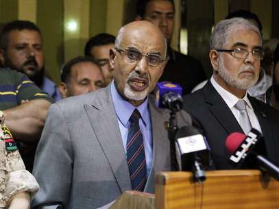 El presidente de la Asamblea Nacional libia, Mohamed Youcef Al Megaryef durante la rueda de prensa Foto: Reuters en español