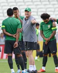 Scolari sabe que México no será un rival fácil y prepara a su mejor Brasil Foto: AFP