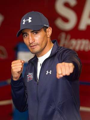 Eric Morales quiere defender su título.  Foto: Jon Elits - Hoganphotos/Golden Boy Promotions