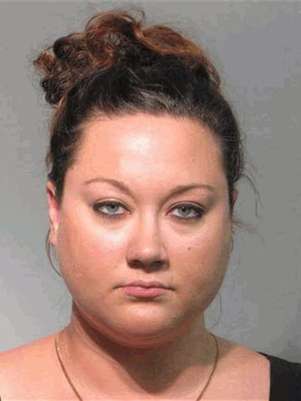 Shellie Zimmerman, wife of George Zimmerman, is pictured in a handout booking photo obtained by Reuters June 12, 2012. Foto: Handout / Reuters In English