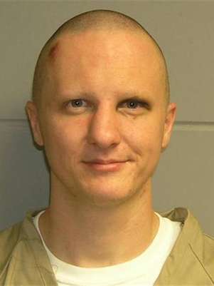 A file photo of accused gunman Jared Lee Loughner is shown in this undated booking photograph. Foto: Files / Reuters In English