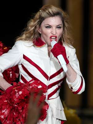 Madonna en su concierto en el estadio olímpico de Moscú, Rusia, el martes 7 de agosto de 2012. Un alto funcionario ruso hizo una declarción grosera aparentemente dirigida a Madonna sobre el apoyo de la estrella pop a las integrantes de una banda punk feminista en espera de su veredicto por vandalismo.  Foto: Mikhail Metzel / AP