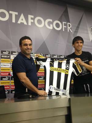 Zeballos estreia pelo Botafogo em cl&aacute;ssico Foto: Botafogo/Divulga&ccedil;&atilde;o