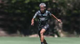 Segovinha apaga fotos em redes sociais; jogador vive momento conturbado no Botafogo