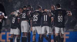 Atuações do Vasco contra o Corinthians: recuo exagerado define derrota
