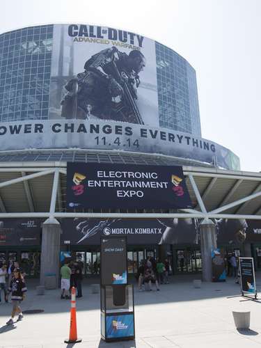 Facade entrance of the Nokia Center receiving E3 2014, the largest fair game Sourcing the world that happens to Thursday (12) 