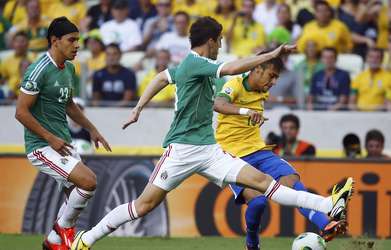 Neymar, ante México. Foto: Reuters en español