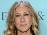Los peinados de la inolvidable 'Carrie' de 'Sexo en Nueva York' siguen vigentes y son copiados sistemáticamente por sus legiones de seguidoras. Años después Sarah Jessica Parker, sigue cautivando por su personal estilo y sus peinados siempre notables. Foto: Getty Images