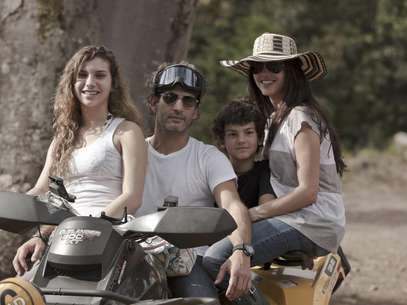 Paola Turbay es una mamá comprensiva y a la vez estricta. Foto: Oficial RCN