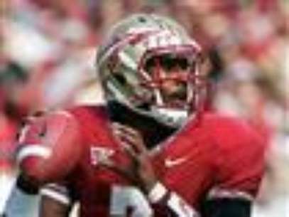 
              College football will finally have a playoff. Come 2014, the BCS is dead.  A committee of university presidents on Tuesday approved a plan for a four-team playoff put forward by commissioners of the major football conferences.  (June 26)
              
             Foto: AP in English