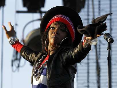 Singer Lauryn Hill performs on center stage at the Coachella Valley Music & Arts Festival in Indio, California April 15, 2011. Foto: Mike Blake / Reuters In English