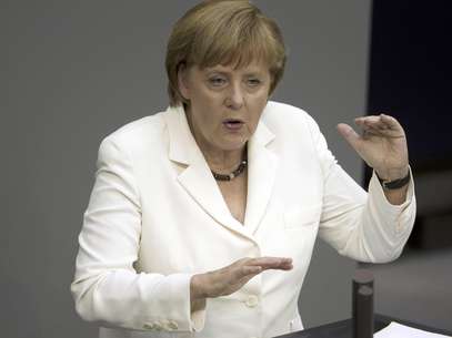 La canciller alemana Angela Merkel ratifica el pacto fiscal. Foto: Markus Schreiber / AP