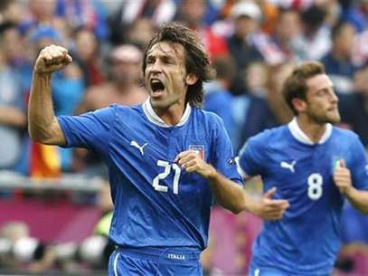 Italy's Andrea Pirlo celebrates his goal against Croatia during their Group C Euro 2012 soccer match at city stadium in Poznan, June 14, 2012. Foto: Tony Gentile / Reuters In English