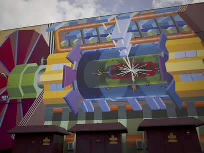 Esta pintura realizada por el artista Josef Kristofoletti y que se ubica en el CERN muestra el posible aspecto del bosón de Higgs.  Foto: Anja Niedringhaus / AP