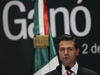Mexico's President-elect Enrique Pena Nieto delivers a speech to the media at a hotel in Mexico City July 2, 2012. Foto: Henry Romero / Reuters In English
