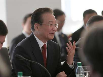 Chinese Premier Wen Jiabao speaks after signing agreements at the presidential house in Montevideo June 22, 2012. Foto: Pablo La Rosa / Reuters In English