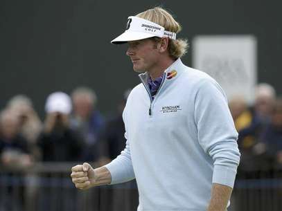 Brandt Snedeker of the U.S. reacts after his parr putt on the 18th green during the second round of the British Open golf championship at Royal Lytham & St Annes, northern England July 20, 2012. Foto: Eddie Keogh / Reuters In English