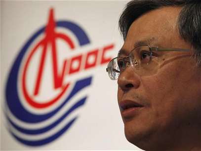 CNOOC Executive Director, President and Chief Executive Li Fanrong attends a news conference on its 2012 strategy preview in Hong Kong January 18, 2012. Foto: Bobby Yip / Reuters In English