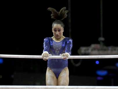 Jordyn Wieber of the U.S. waits after competing in the vault during the women's gymnastics qualification in the North Greenwich Arena during the London 2012 Olympic Games July 29, 2012. Foto: Brian Snyder / Reuters In English