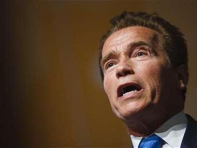 Former California Governor Arnold Schwarzenegger attends the Road to Rio meeting ahead of the UN Conference on Sustainable Development at the CICG in Geneva March 7, 2012. Foto: Valentin Flauraud / Reuters In English