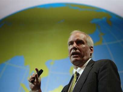Boston Fed President Eric Rosengren speaks during the Sasin Bangkok Forum July 9, 2012. Foto: Sukree Sukplang / Reuters In English