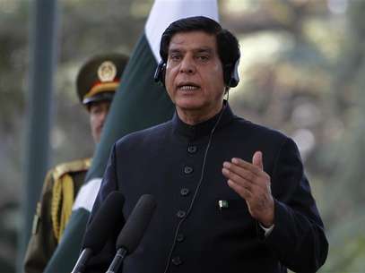 Pakistan's Prime Minister Raja Pervez Ashraf speaks during a news conference at the Presidential Palace in Kabul July 19, 2012. Foto: Omar Sobhani / Reuters In English