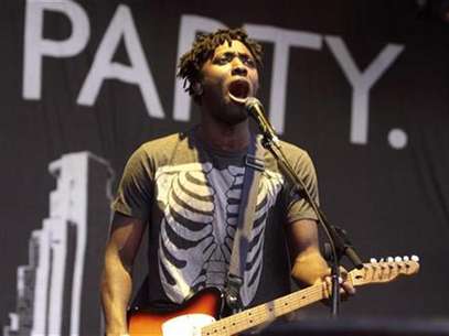 Lead vocalist Kele Okereke of the English band Bloc Party performs at the Virgin Music Festival on Toronto Island, Canada, September 6, 2008. Foto: Jill Kitchener / Reuters In English