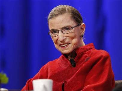 Justice Ruth Bader Ginsburg attends the lunch session of The Women's Conference in Long Beach, California October 26, 2010. Foto: Mario Anzuoni / Reuters In English