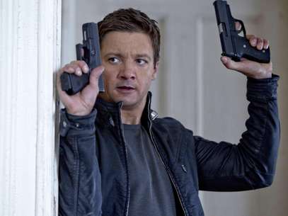 Imagen difundida por Universal Pictures de Jeremy Renner en el papel de Aaron Cross, de la película "The Bourne Legacy".  Foto: Universal Pictures, Mary Cybulski / AP