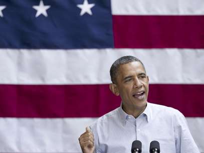 El presidente Barack Obama habla en un acto de campaña en Chicago, el domingo 12 de agosto de 2012.  Foto: Sitthixay Ditthavong / AP