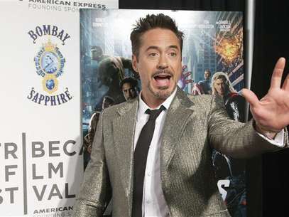 Robert Downey Jr. arrives at the screening of the film "Marvel's The Avengers" for the closing night of the 2012 Tribeca Film Festival in New York April 28, 2012. Foto: Andrew Kelly / Reuters In English