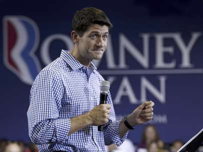 El aspirante republicano a la vicepresidencia Paul Ryan asiste a un acto de campaña en la ciudad de Springfield en Virginia el viernes 17 de agosto de 2012. De acuerdo al equipo de campaña del aspirante presidencial Mitt Romney, Ryan pagó una tasa mayor de impuestos federales que su jefe.  Foto: José Luis Magaña / AP