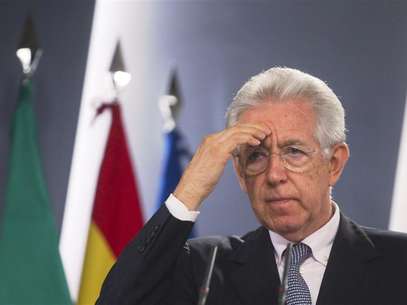 Italy's Prime Minister Mario Monti gestures during a news conference at the Moncloa Palace in Madrid August 2, 2012. Foto: Juan Medina / Reuters In English