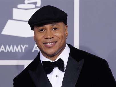 Rapper LL Cool J arrives at the 54th annual Grammy Awards in Los Angeles, California, February 12, 2012. Foto: Danny Moloshok / Reuters In English