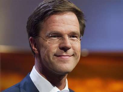 Dutch Prime Minister and Dutch Liberal Party leader Mark Rutte smiles during a political debate in Hilversum August 30, 2012. Foto: Michael Kooren / Reuters In English