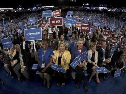 Delegates applaud during the first session of the Democratic National Convention in Charlotte, North Carolina. Foto: Jim Young / Reuters In English