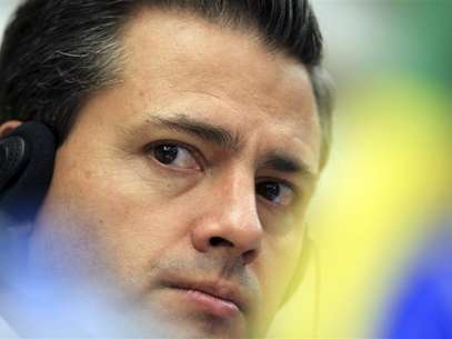 Mexico's President-elect Enrique Pena Nieto attends a media conference after a business meeting at the FIESP (Sao Paulo Industry Federation) in Sao Paulo September 19, 2012. Foto: Paulo Whitaker / Reuters In English