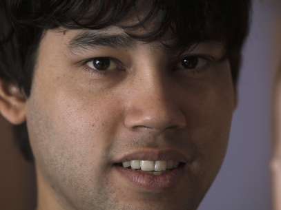 El actor Celso Franco, protagonista de la película paraguaya "7 Cajas", posa para un retrato en Asunción, Paraguay, el 26 de octubre del 2012.  Foto: Jorge Saenz / AP