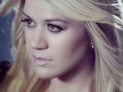 Catch My Breath Kelly Clarkson Youtube Official Music Video