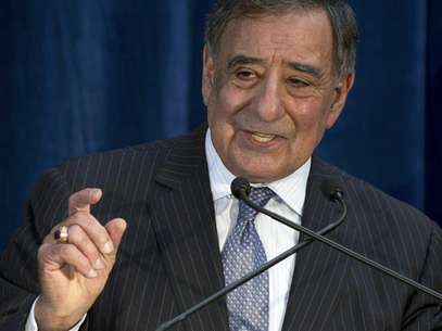 U.S. Defense Secretary Leon Panetta speaks during a news conference following meetings as part of the Australia-United States Ministerial Consultation (AUSMIN) at the State Reception Centre in Kings Park in Perth November 14, 2012. Foto: Saul Loeb / Reuters